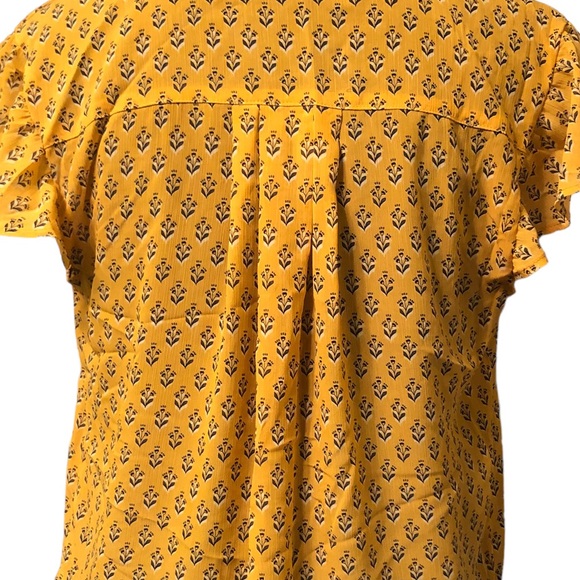 Maurices Yellow & Brown Print Blouse size Medium - Picture 4 of 7